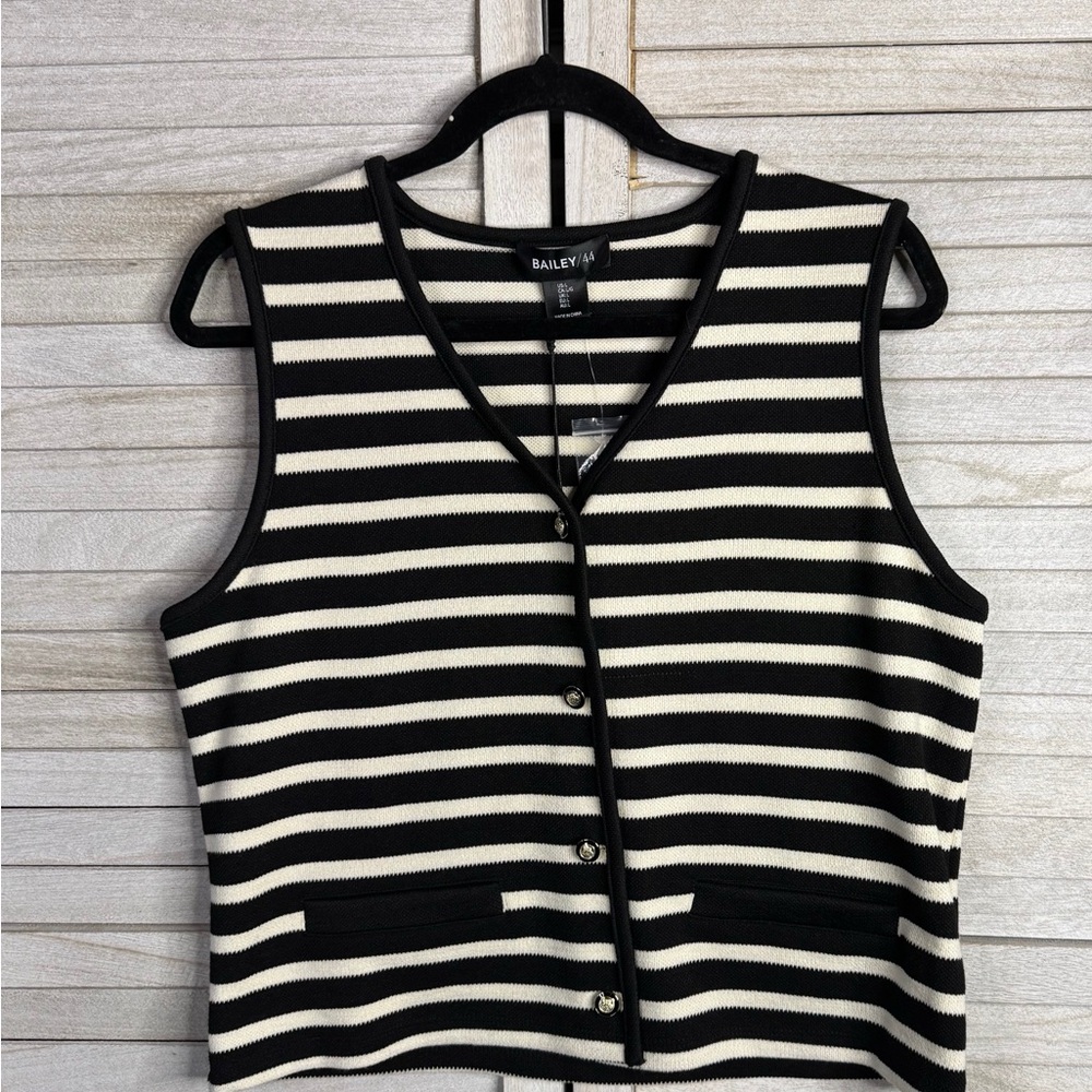 Bailey 44 Black and Cream Striped V-Neck Sweater Vest NWT Classic Effortless - Picture 7 of 8